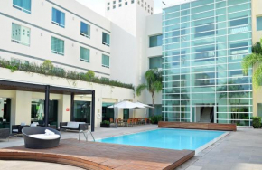 Отель Radisson Poliforum Plaza Hotel Leon  Леон
